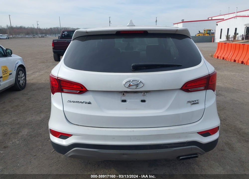 2017 HYUNDAI SANTA FE SPORT 2.4L VIN: 5NMZTDLB7H8000155