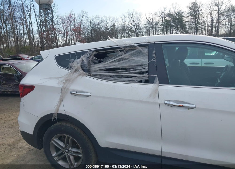 2017 HYUNDAI SANTA FE SPORT 2.4L VIN: 5NMZTDLB7H8000155