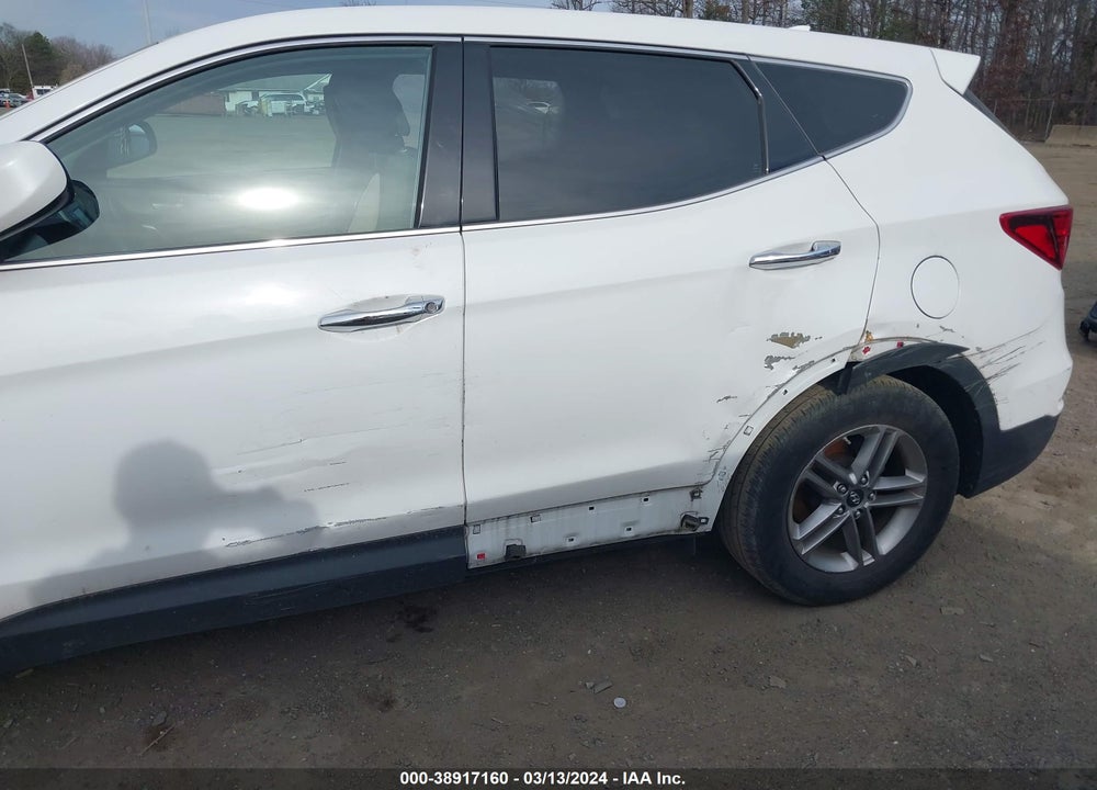 2017 HYUNDAI SANTA FE SPORT 2.4L VIN: 5NMZTDLB7H8000155