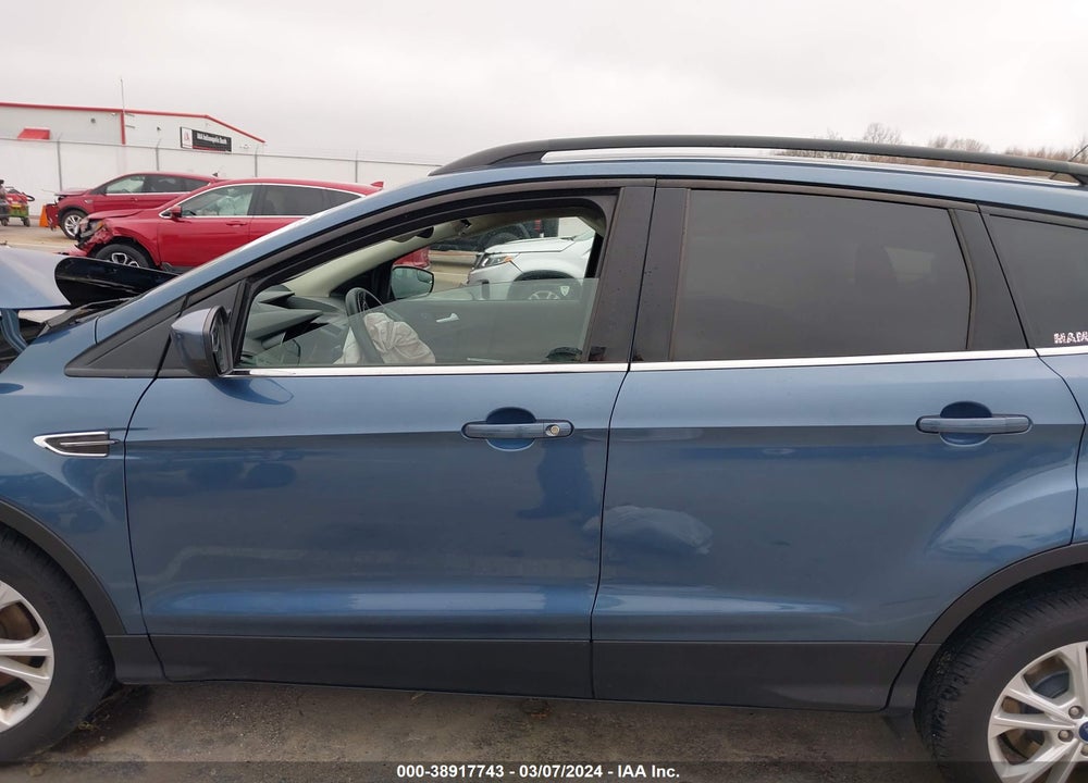 2018 FORD ESCAPE SE VIN: 1FMCU0GD7JUC87126
