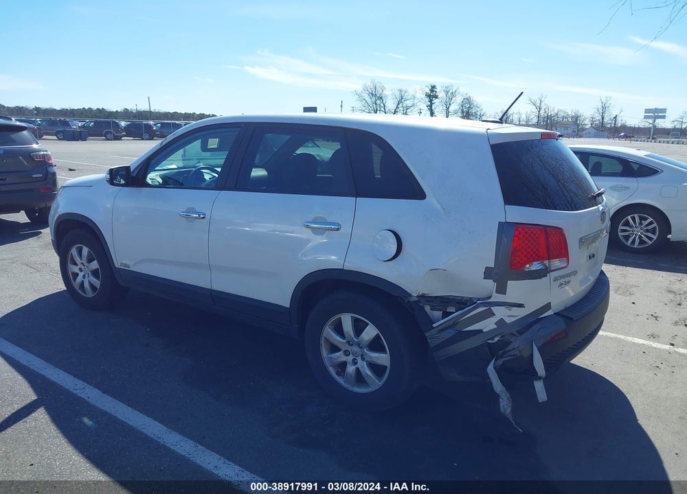 2013 KIA SORENTO LX VIN: 5XYKTDA6XDG417362