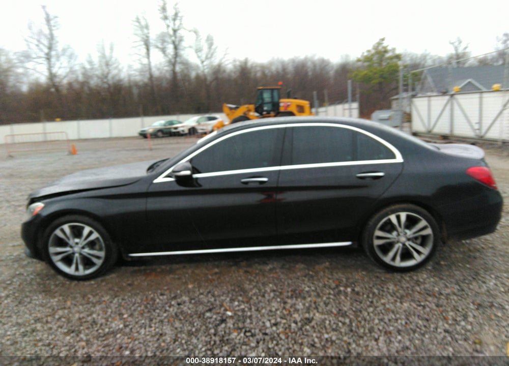 2015 MERCEDES-BENZ C 300 VIN: 55SWF4JB3FU049881
