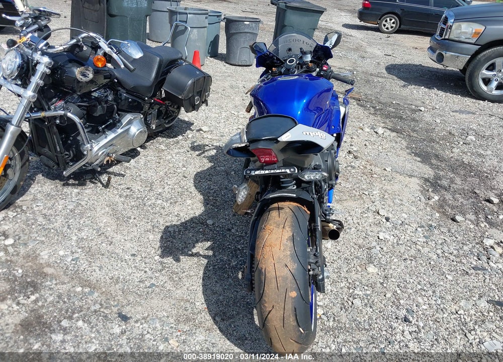 2020 YAMAHA YZFR1 VIN: JYARN66E6LA000495