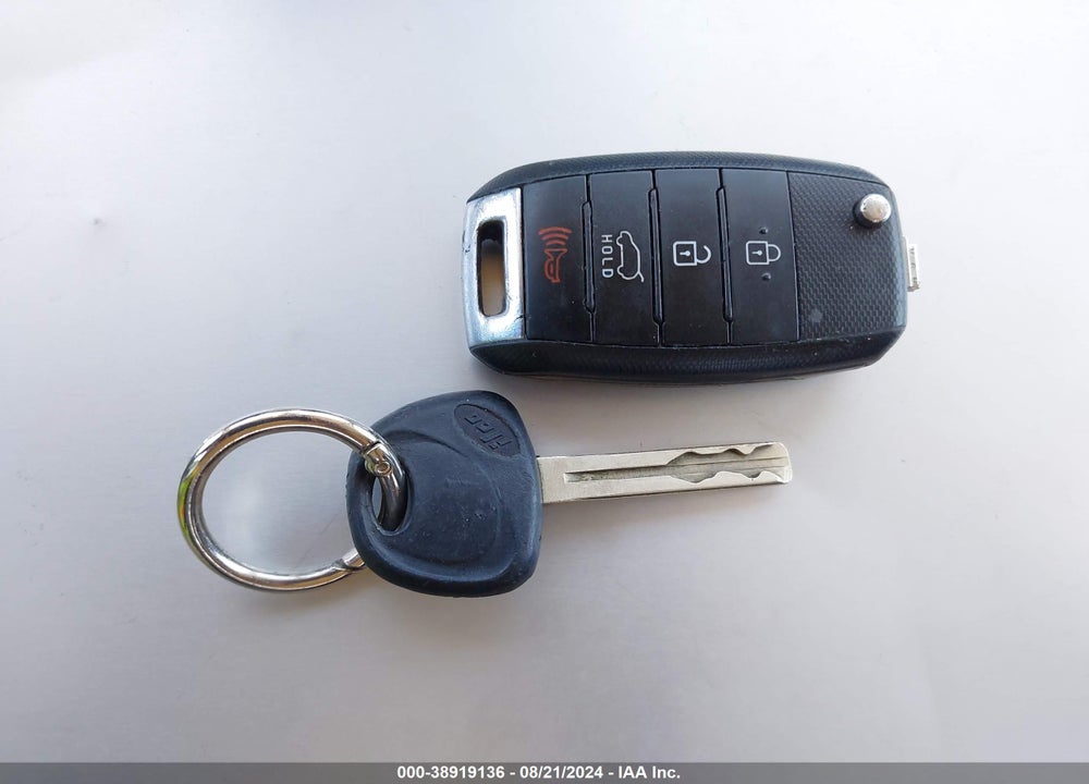 2017 KIA SOUL VIN: KNDJN2A2XH7504379