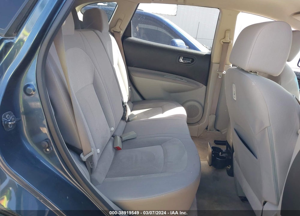 2013 NISSAN ROGUE S VIN: JN8AS5MT0DW551780