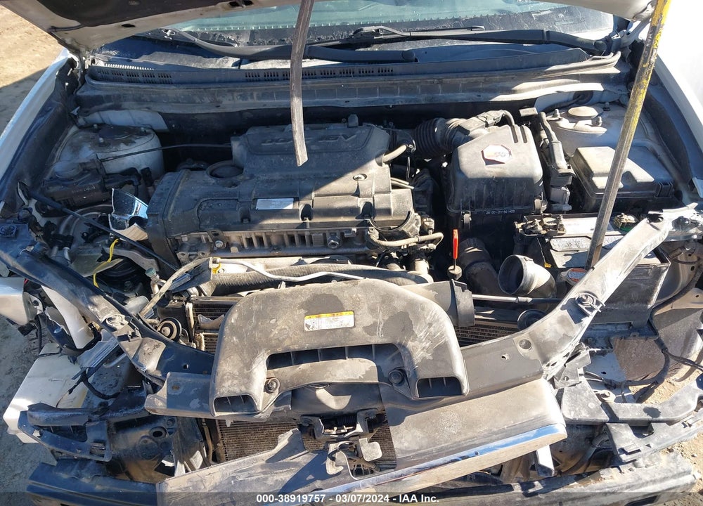 2008 HYUNDAI ELANTRA GLS/SE VIN: KMHDU46D98U517644