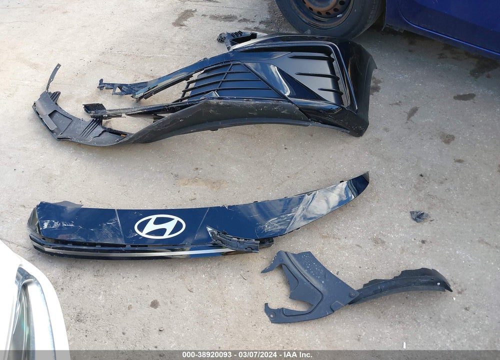 2024 HYUNDAI ELANTRA SEL VIN: KMHLS4DG1RU676500