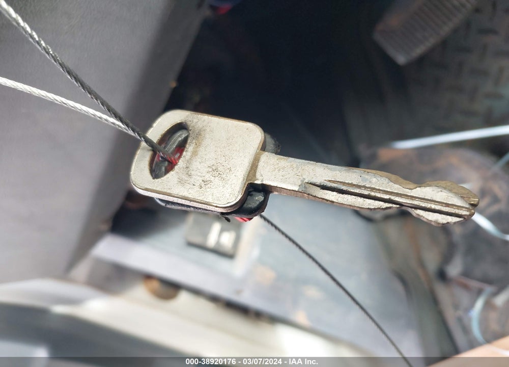 1996 FORD AEROSTAR VIN: 1FMDA11U5TZB85275