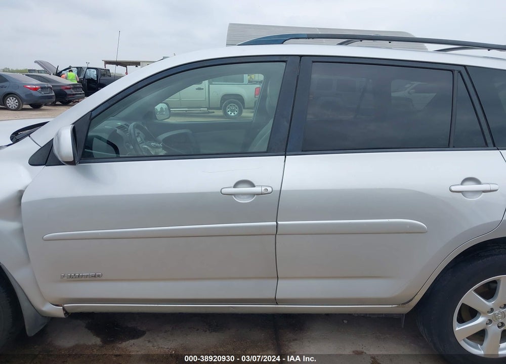 2008 TOYOTA RAV4 LIMITED VIN: JTMBD31V185151744