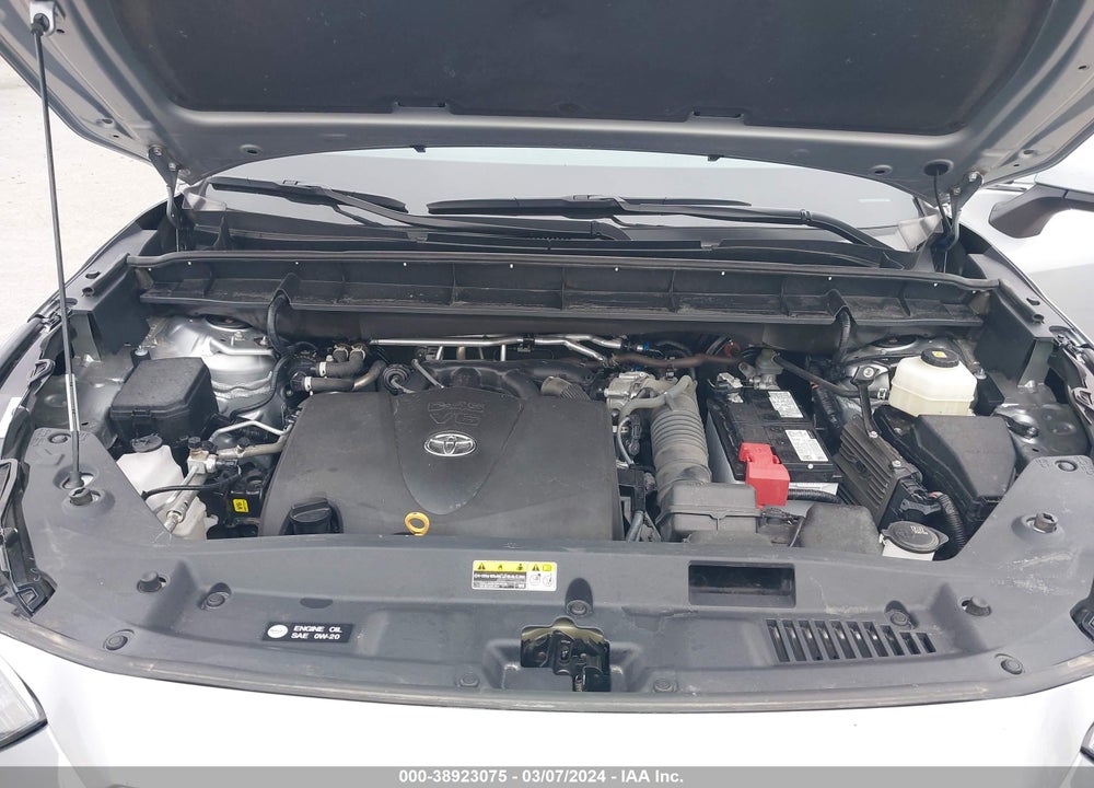 2022 TOYOTA HIGHLANDER XLE VIN: 5TDGZRBH3NS162527