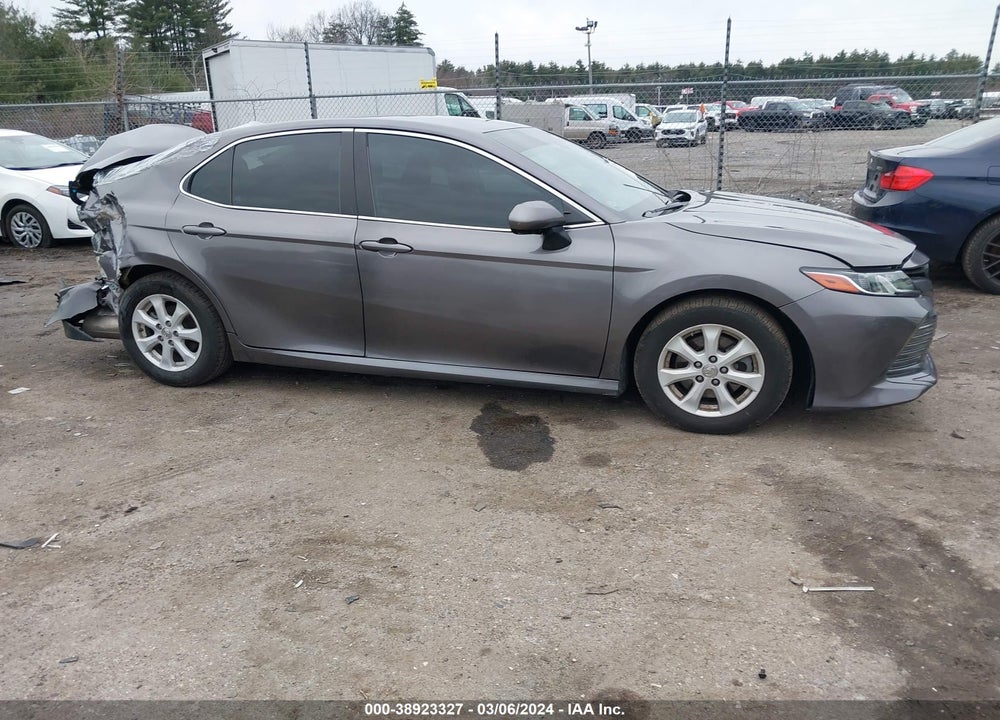 2019 TOYOTA CAMRY VIN: 4T1B11HK6KU752746