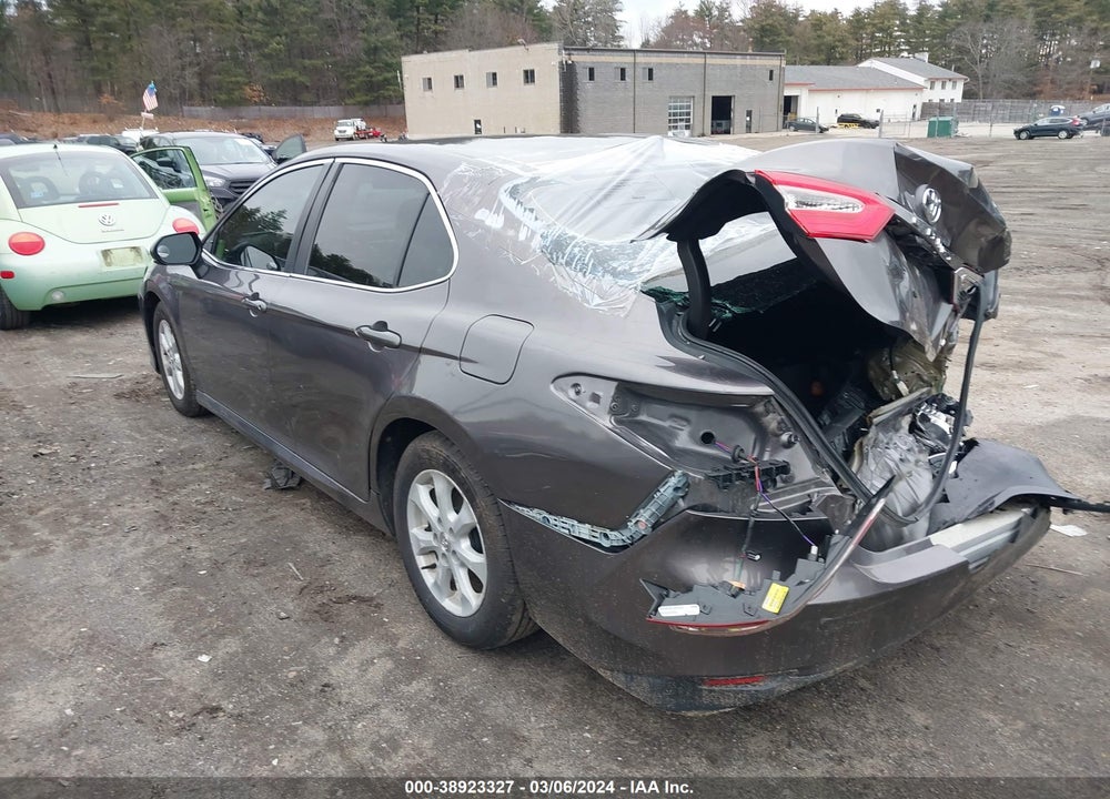 2019 TOYOTA CAMRY VIN: 4T1B11HK6KU752746