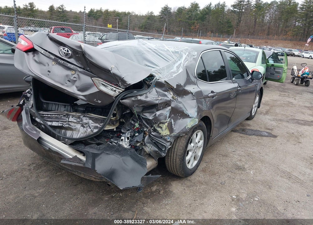 2019 TOYOTA CAMRY VIN: 4T1B11HK6KU752746