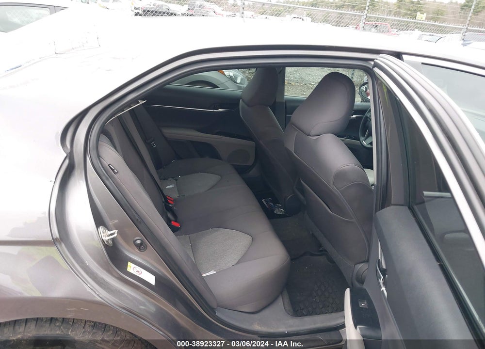 2019 TOYOTA CAMRY VIN: 4T1B11HK6KU752746