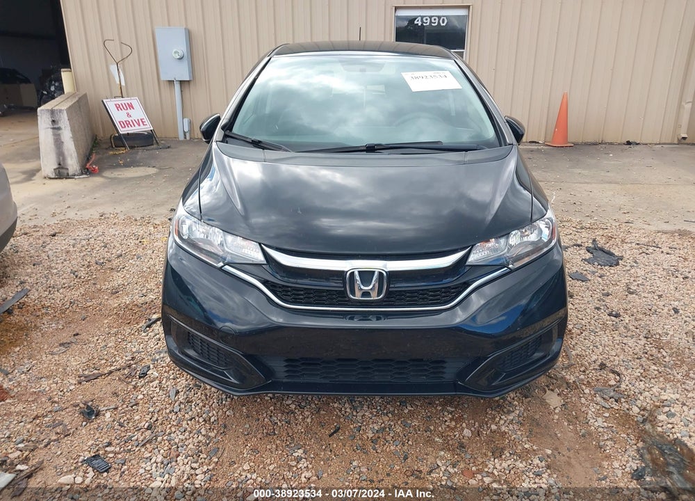 2018 HONDA FIT LX VIN: 3HGGK5H40JM736577