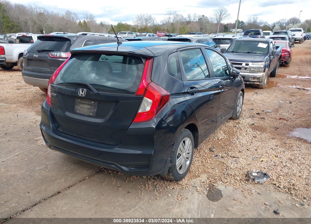 2018 HONDA FIT LX VIN: 3HGGK5H40JM736577