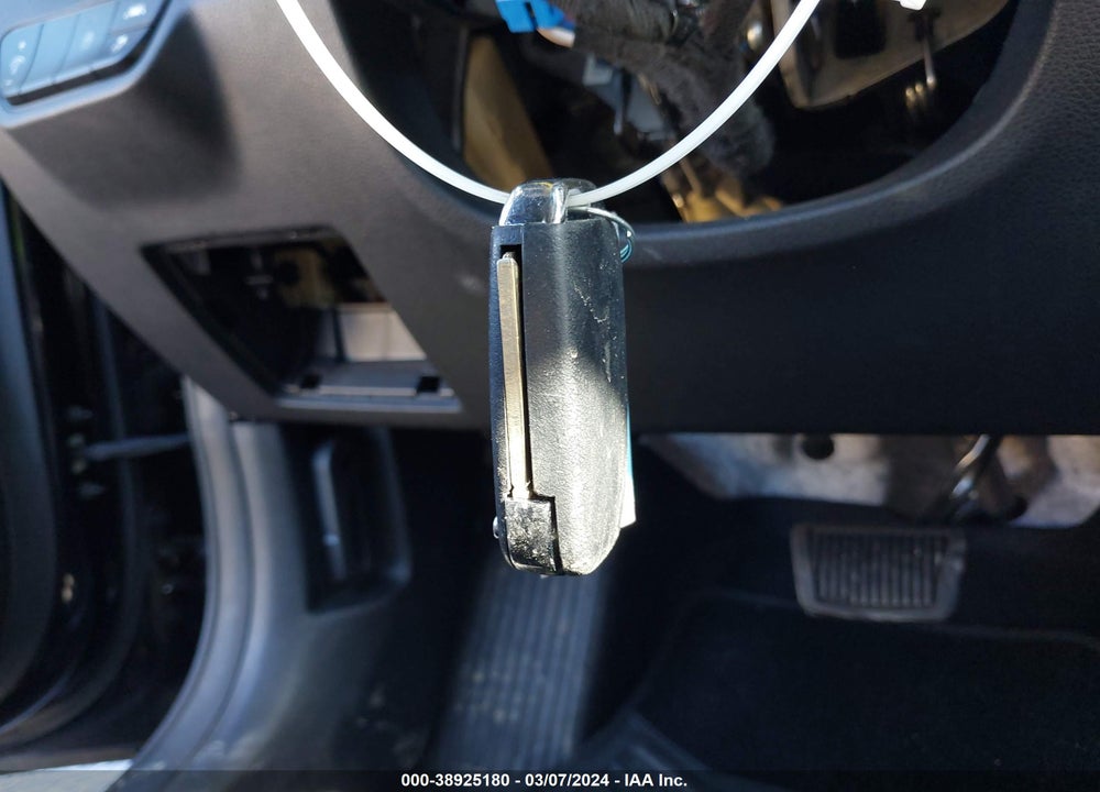 2021 KIA SELTOS S VIN: KNDEUCAA7M7094135