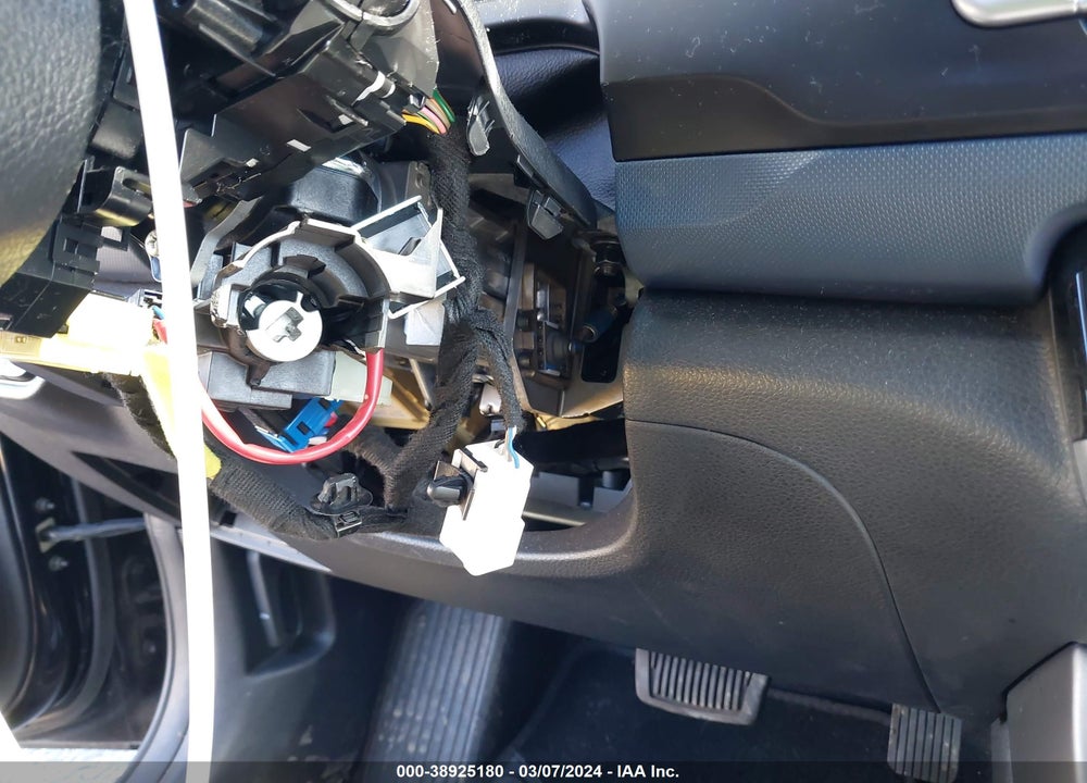 2021 KIA SELTOS S VIN: KNDEUCAA7M7094135