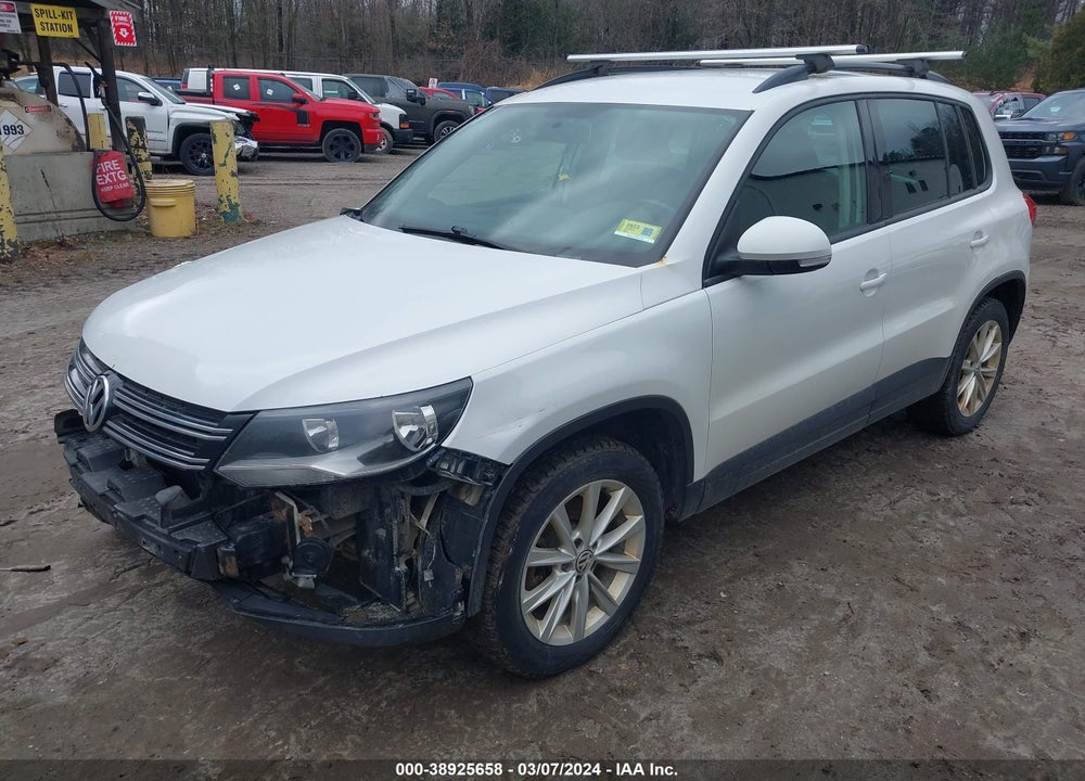 2015 VOLKSWAGEN TIGUAN SE VIN: WVGBV7AX5FW516693