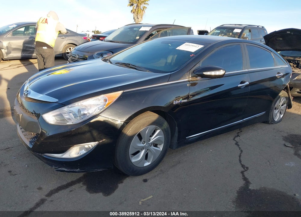 2015 HYUNDAI SONATA HYBRID VIN: KMHEC4A47FA120317