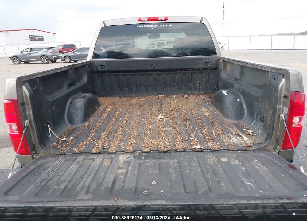 2013 CHEVROLET SILVERADO 1500 LT VIN: 3GCPKSE70DG270051