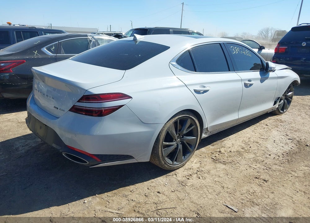 2022 GENESIS G70 3.3T AWD VIN: KMTG54TE3NU092091