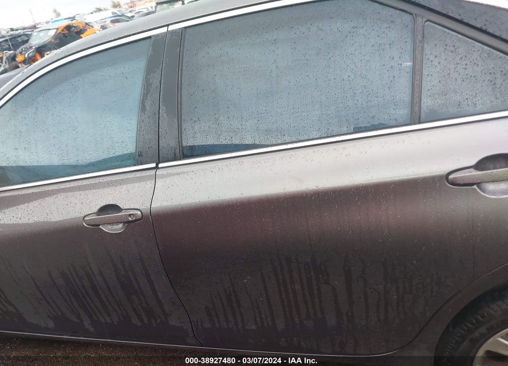 2015 TOYOTA CAMRY SE VIN: 4T1BF1FK7FU981057