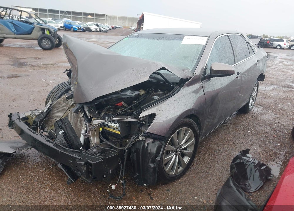 2015 TOYOTA CAMRY SE VIN: 4T1BF1FK7FU981057