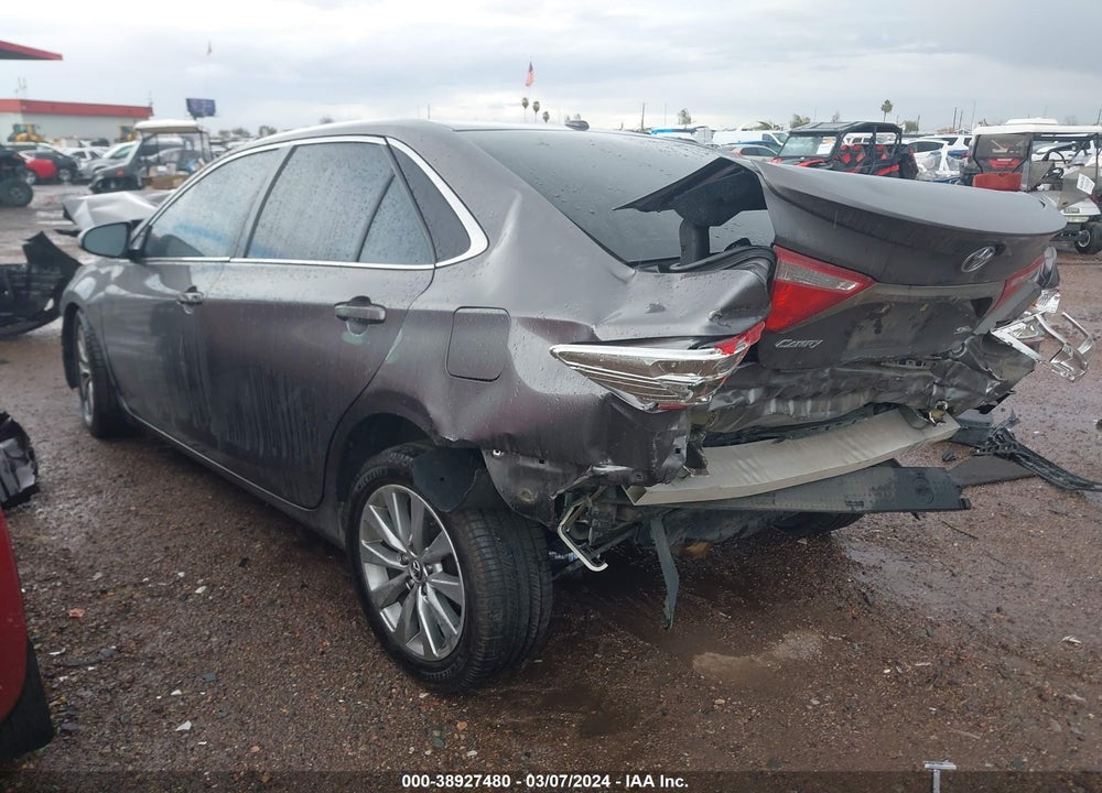 2015 TOYOTA CAMRY SE VIN: 4T1BF1FK7FU981057