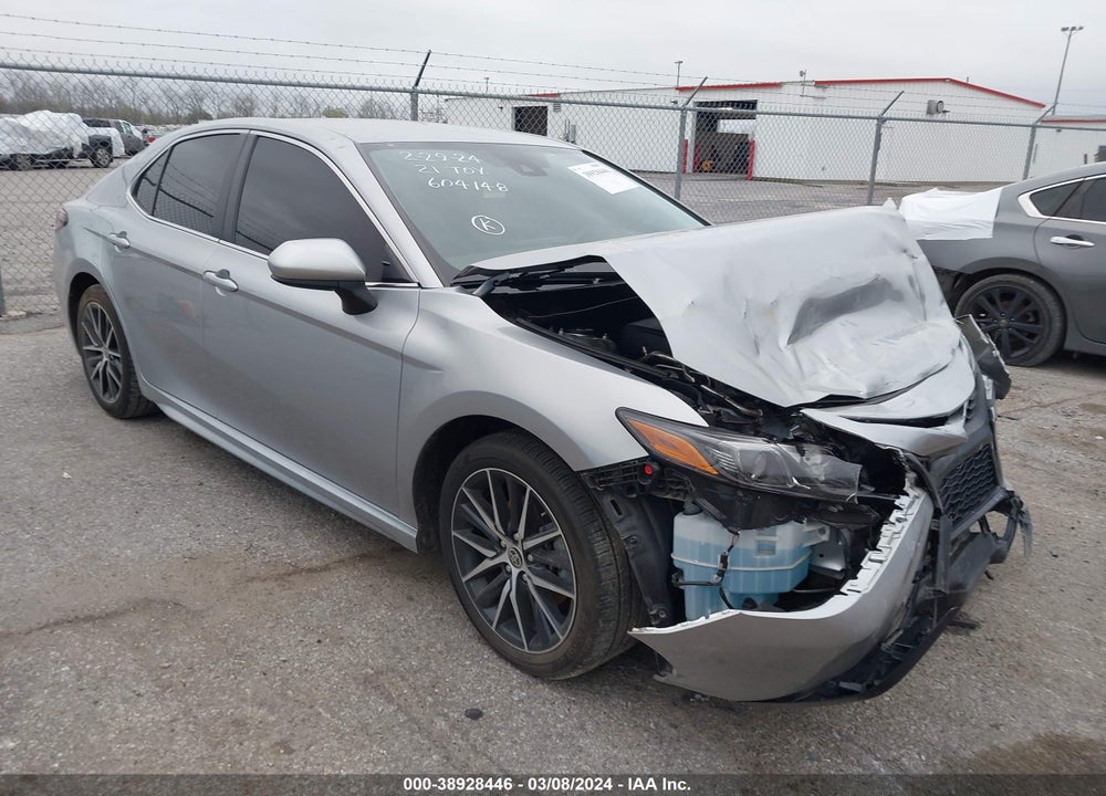 2021 TOYOTA CAMRY SE VIN: 4T1G11AKXMU604148