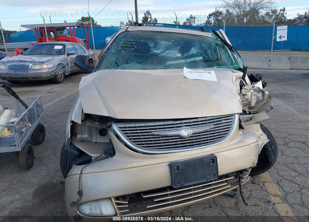 2001 CHRYSLER TOWN & COUNTRY LXI VIN: 2C4GP54L61R168213