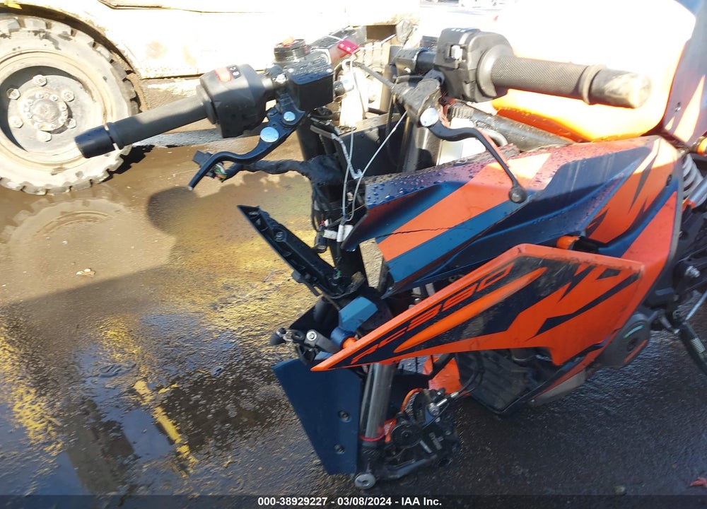 2023 KTM 390 VIN: MD2JYJ401PC226676