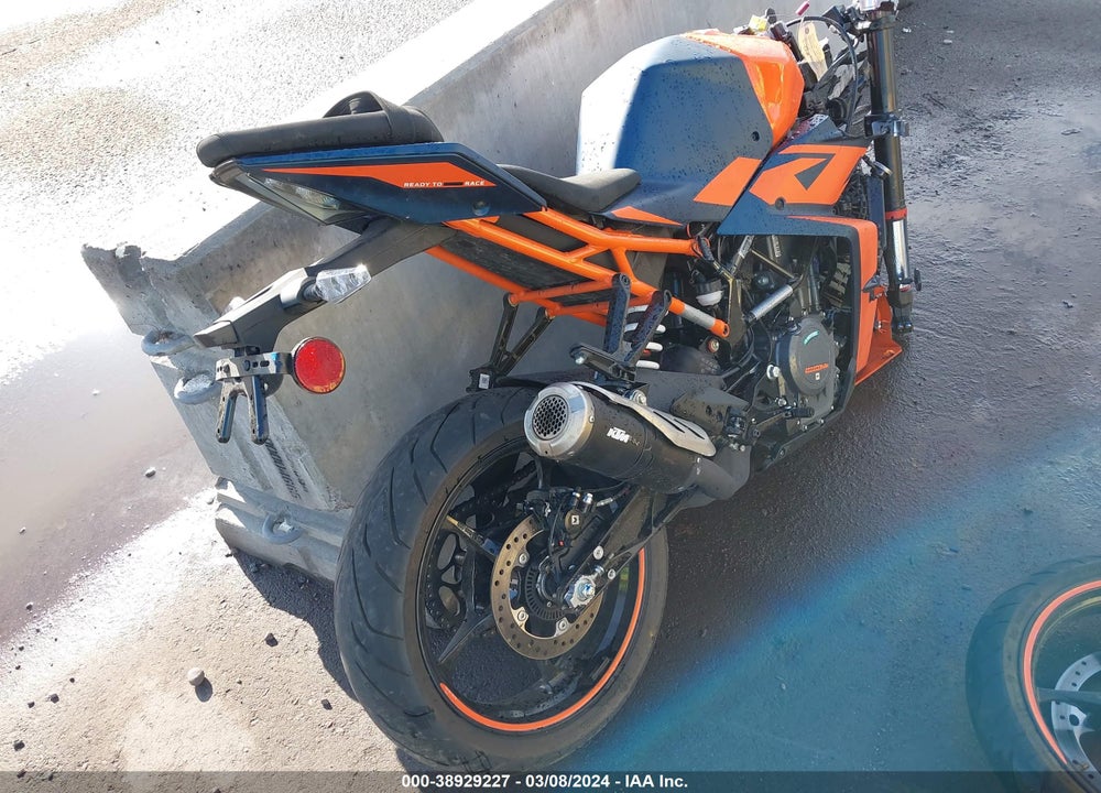 2023 KTM 390 VIN: MD2JYJ401PC226676