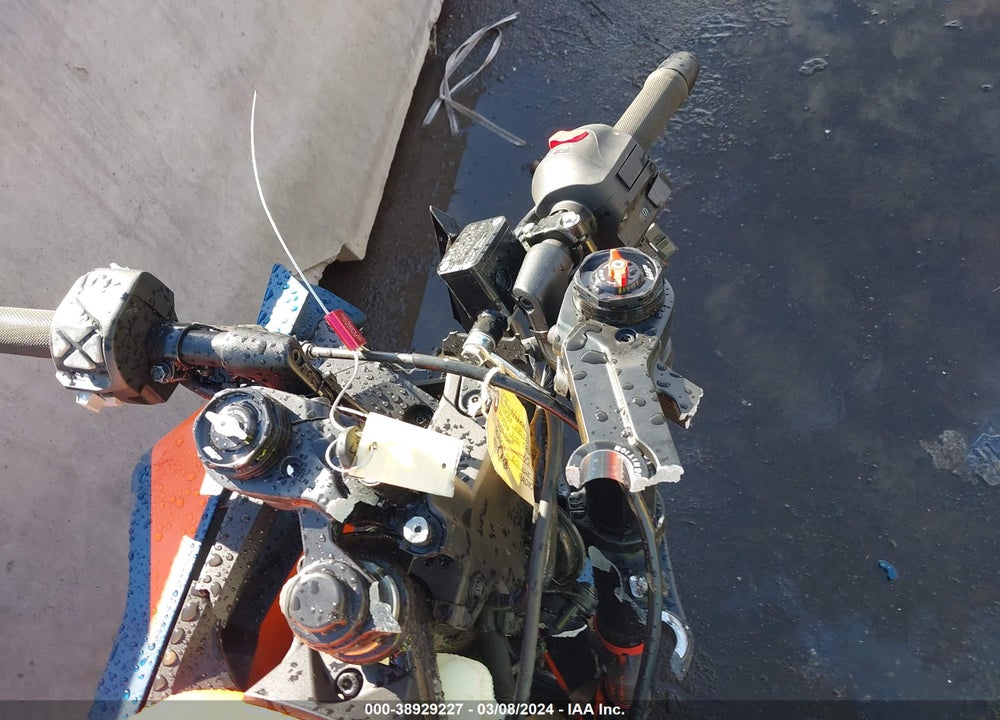 2023 KTM 390 VIN: MD2JYJ401PC226676