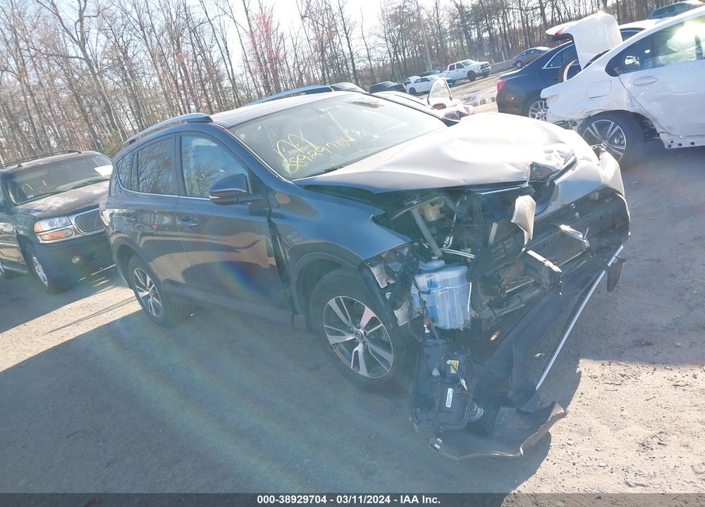 2016 TOYOTA RAV4 XLE VIN: JTMWFREV1GJ089986