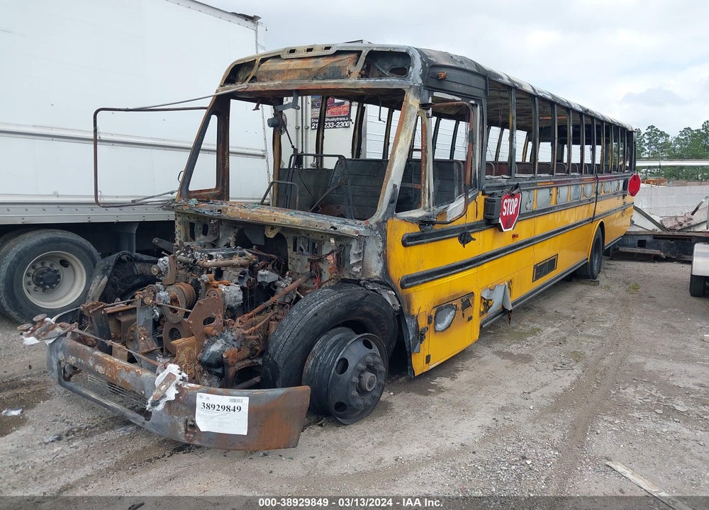 2015 FREIGHTLINER CHASSIS B2B VIN: 4UZABRDUXFCGK9769