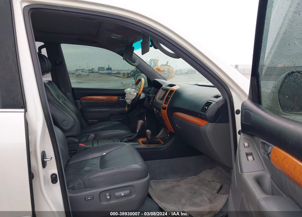 2005 LEXUS GX 470 VIN: JTJBT20X150070460