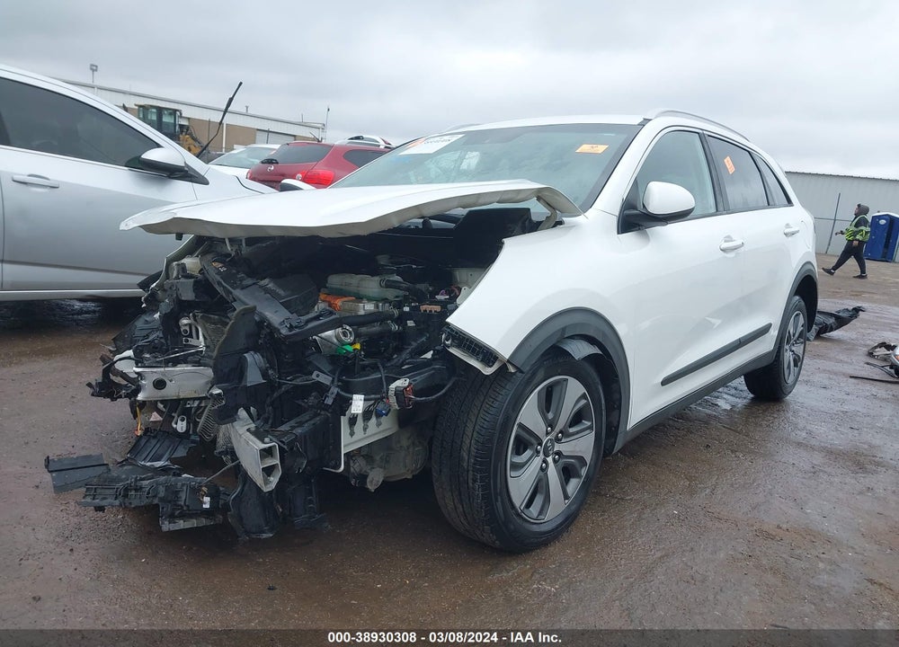 2018 KIA NIRO LX VIN: KNDCB3LC8J5157701