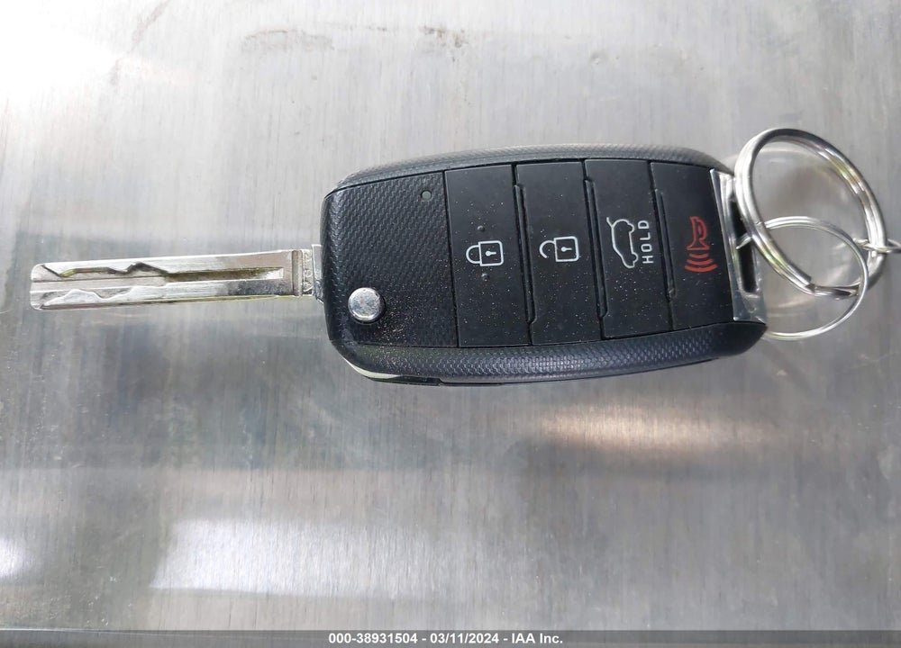 2016 KIA SOUL VIN: KNDJN2A2XG7828169