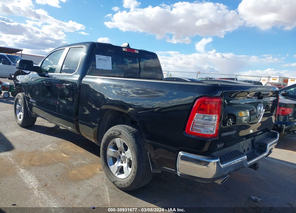 2022 RAM 1500 BIG HORN QUAD CAB 4X2 6'4 BOX VIN: 1C6RREBT4NN126848