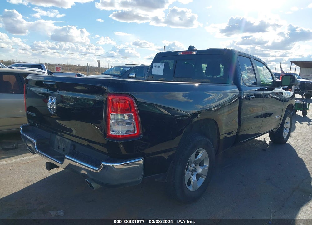 2022 RAM 1500 BIG HORN QUAD CAB 4X2 6'4 BOX VIN: 1C6RREBT4NN126848