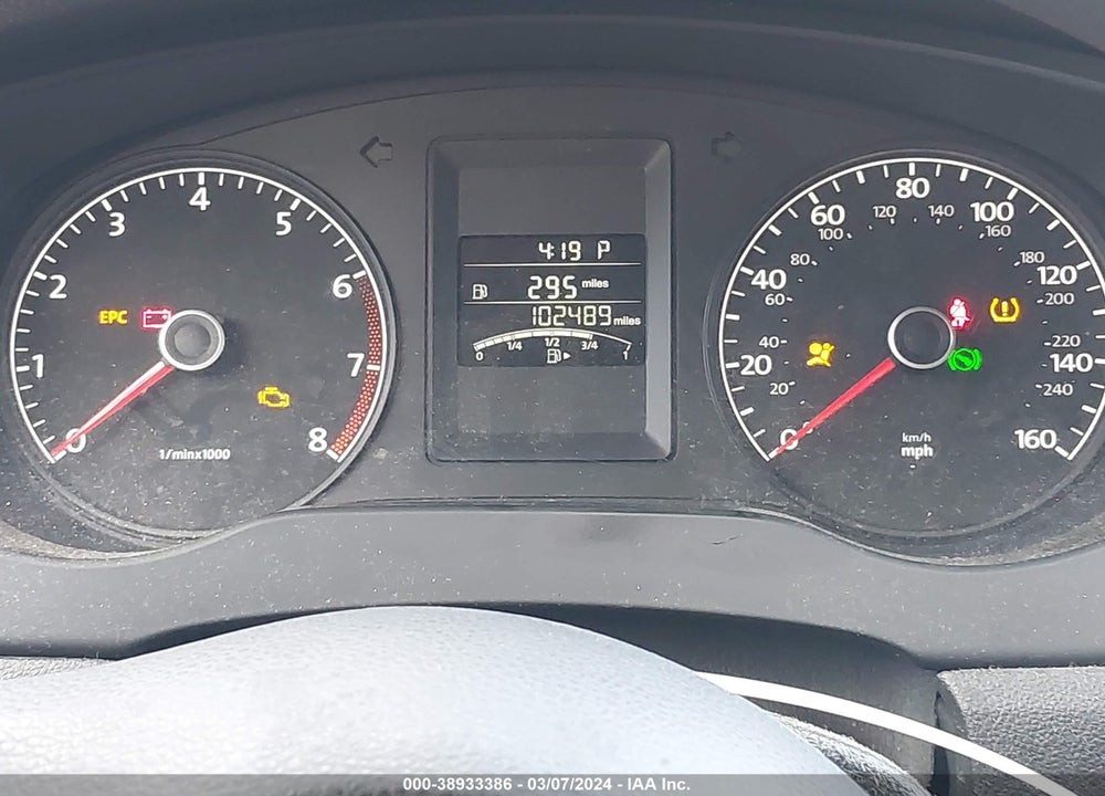 2014 VOLKSWAGEN JETTA 2.0L S VIN: 3VW2K7AJ2EM377420