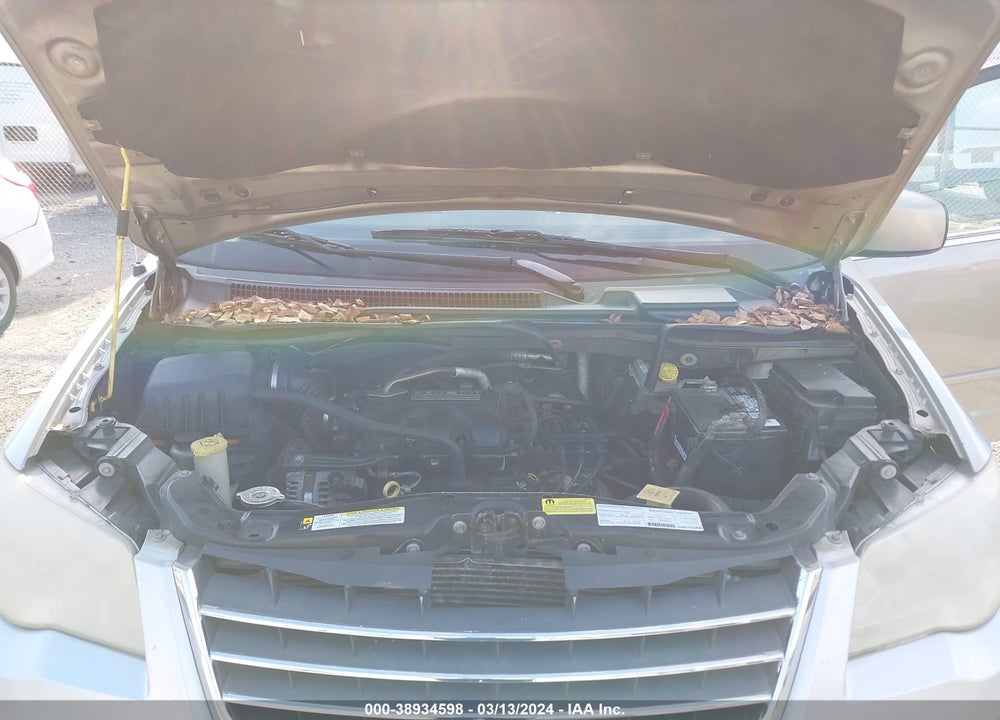 2008 CHRYSLER TOWN & COUNTRY TOURING VIN: 2A8HR54P18R148343