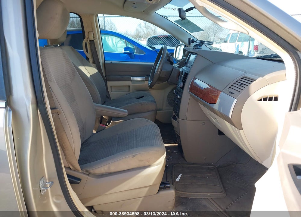 2008 CHRYSLER TOWN & COUNTRY TOURING VIN: 2A8HR54P18R148343