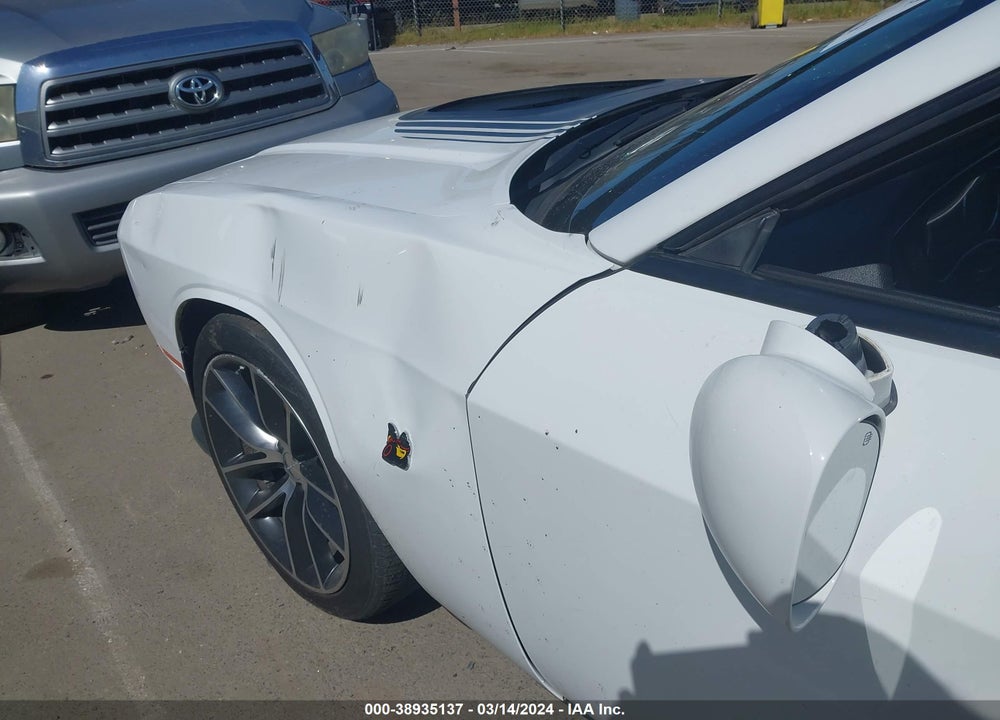 2016 DODGE CHALLENGER 392 HEMI SCAT PACK SHAKER VIN: 2C3CDZFJ8GH300899