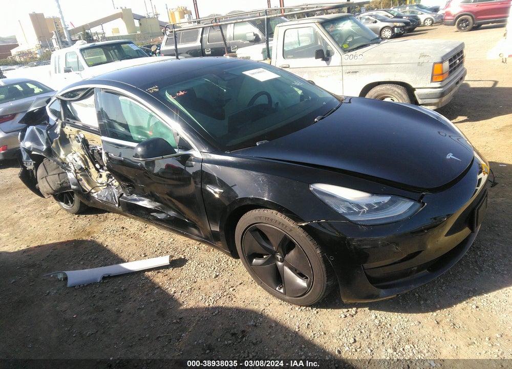 2018 TESLA MODEL 3 LONG RANGE/PERFORMANCE VIN: 5YJ3E1EB4JF183694