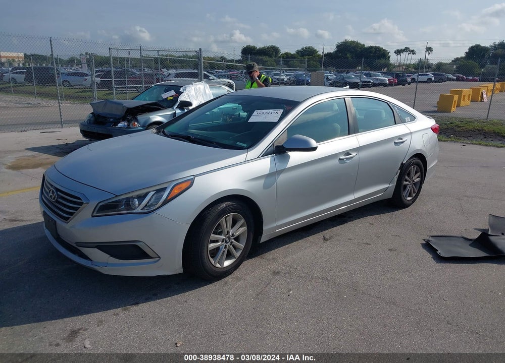 2016 HYUNDAI SONATA SE VIN: 5NPE24AF7GH352564