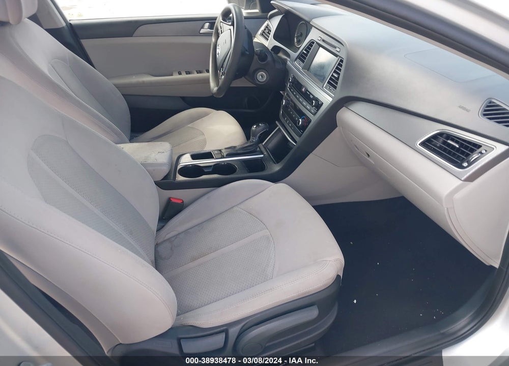 2016 HYUNDAI SONATA SE VIN: 5NPE24AF7GH352564
