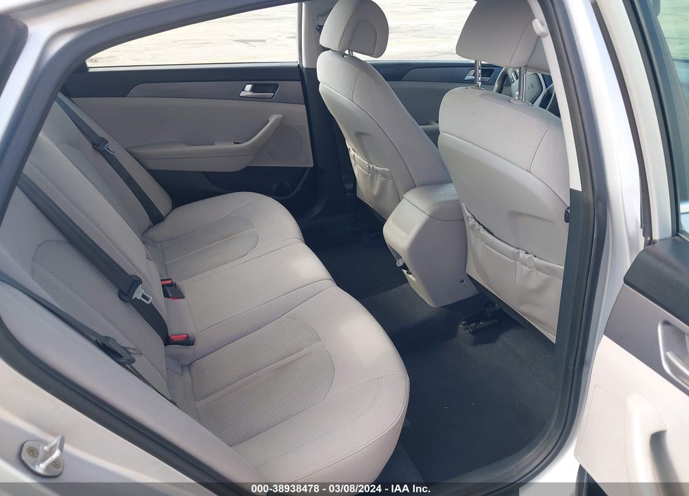 2016 HYUNDAI SONATA SE VIN: 5NPE24AF7GH352564