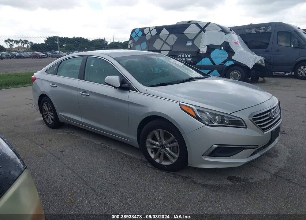 2016 HYUNDAI SONATA SE VIN: 5NPE24AF7GH352564